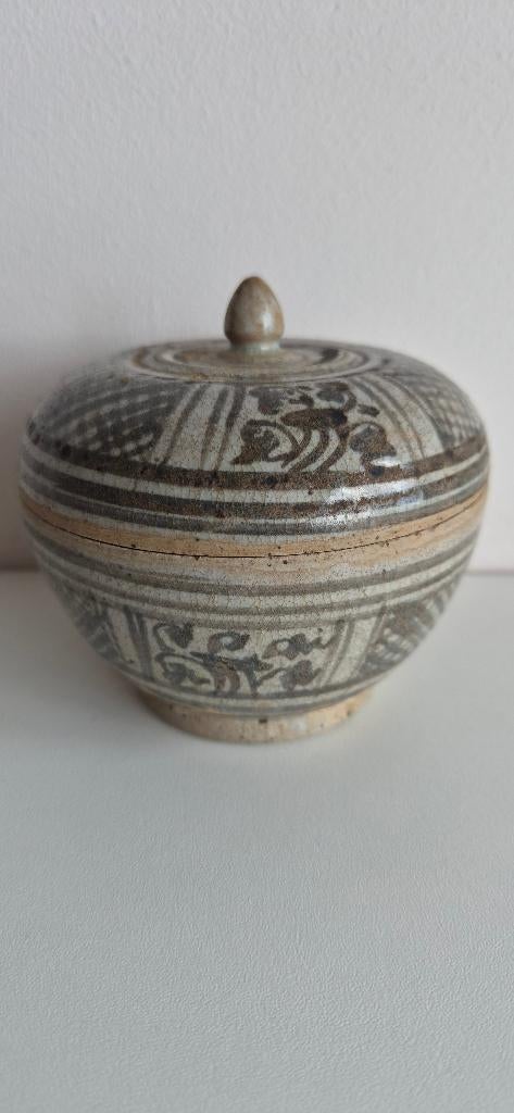 Antieke Thaise Sawankhalok Dekseldoosje 14e/15e eeuw, Ophalen of Verzenden