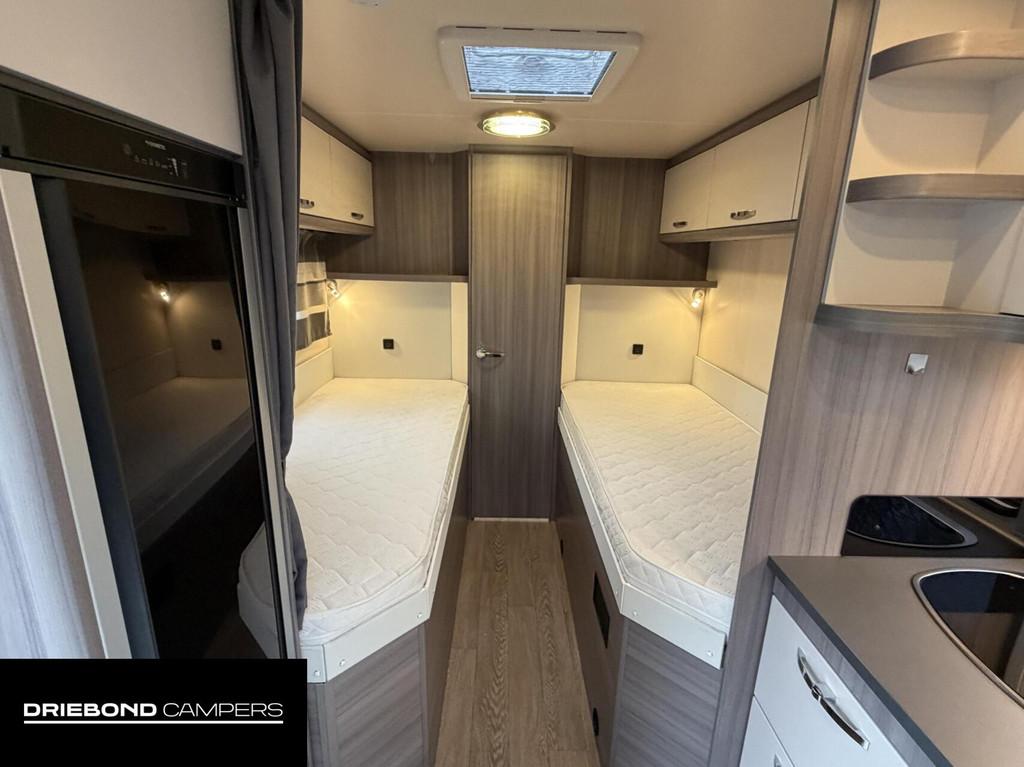 Hobby Optima Ontour T 70 E Enkele Bedden Grote Badkamer Luif, Caravans en Kamperen, Campers, Hobby, Airbags, 7 tot 8 meter, Bedrijf
