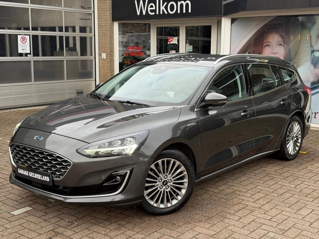 Ford Focus Wagon 1.5 182PK Vignale | Volleder | Navi | Camer, 1345 kg, Gebruikt, 4 cilinders, Zilver of Grijs
