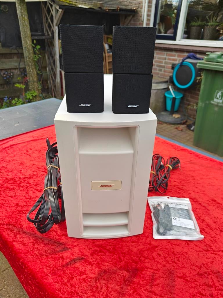 Bose Homewide Powered speaker systeem met kabels, Ophalen of Verzenden, Soundbar, Overige merken, Dvd-speler