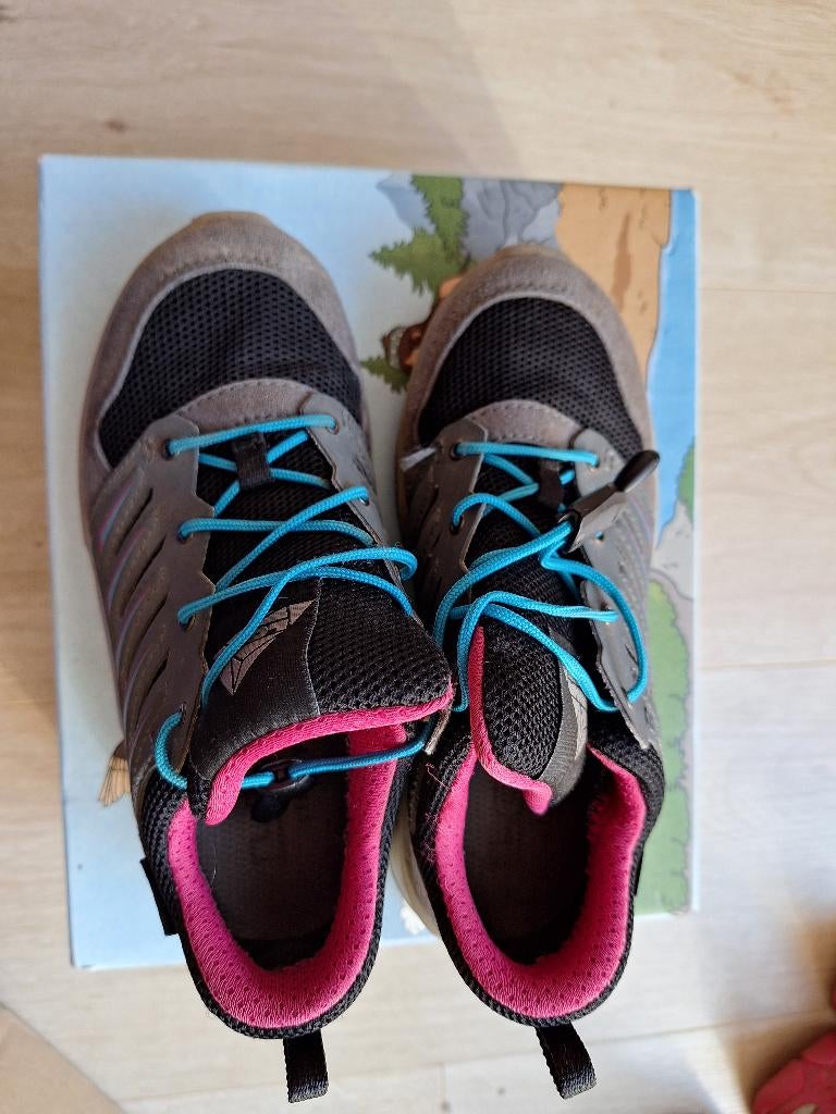 Lowa lage wandelschoen 30, Ophalen of Verzenden, Gebruikt, Schoenen