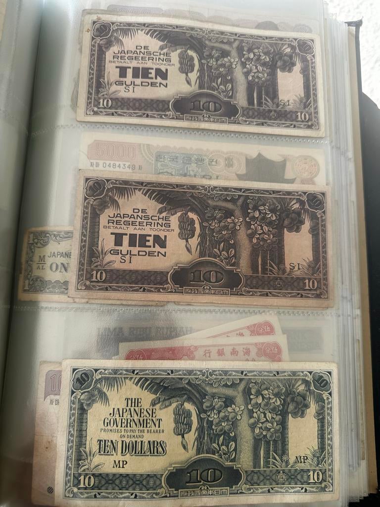 Grote verzameling oude Aziatische biljettenChina,Japan,Korea, Ophalen, Oost-Azië, Setje