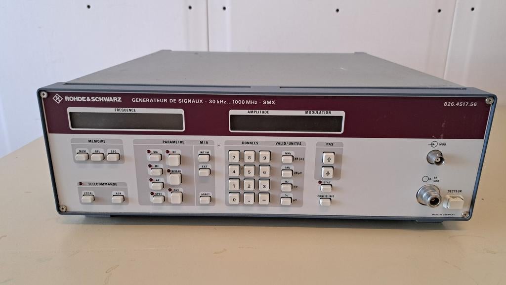 Rohde & Schwarz SMX Signal-generator, Meetzender, Telecommunicatie, Zenders en Ontvangers, Ophalen of Verzenden, Refurbished, Zender