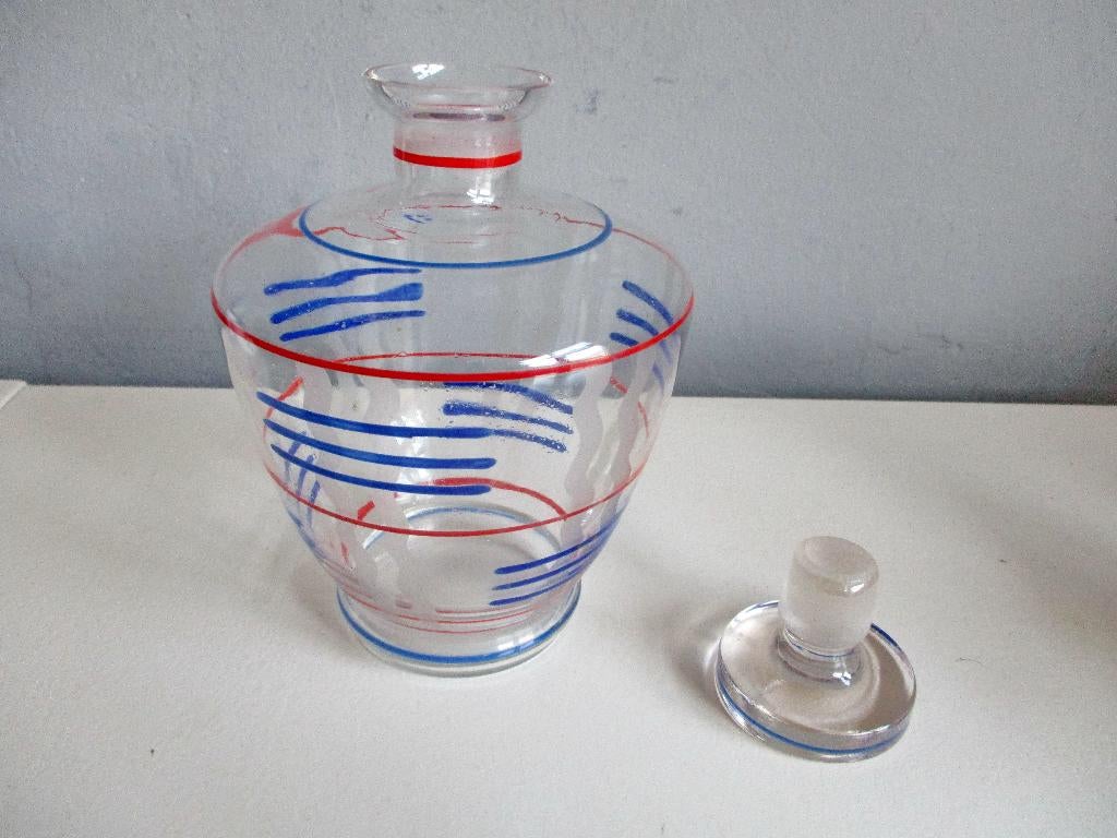 Art deco glazen karaf vaas met rode en blauwe ringen en stop, Ophalen of Verzenden