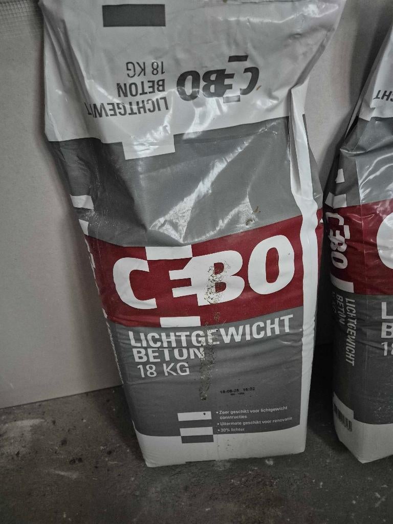 CEBO lichtgewicht beton 18 kg 4 zakken, Ophalen, Nieuw, Beton