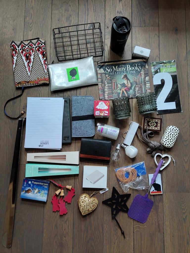 Diverse rommelmarkt spullen, Ophalen