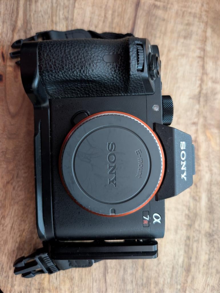 Sony A7R II | shuttercount (13.445) L bracket en LCD protect, Audio, Tv en Foto, Fotocamera's Digitaal, Spiegelreflex, Ophalen of Verzenden