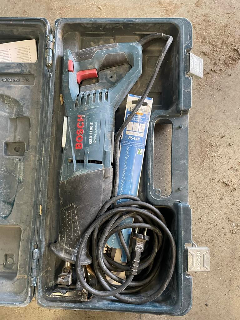 Bosch GSA 1100 E Professional reciprozaag, Doe-het-zelf en Verbouw, Gereedschap | Zaagmachines, Ophalen of Verzenden, Gebruikt