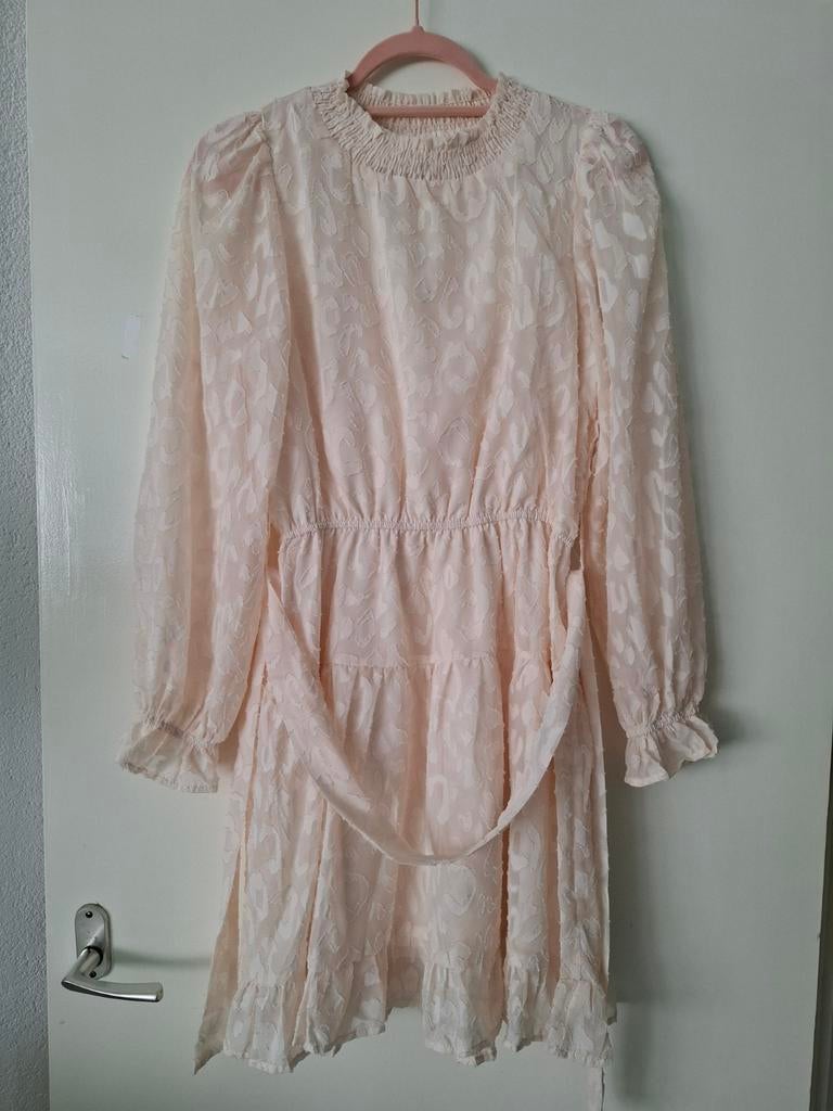 Crème kleuren jurk  maat M/L, Maat 38/40 (M), Beige, Bisou's project, Nieuw