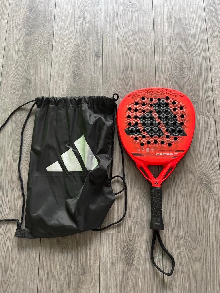 Adidas Cross It Padelracket met tas, Sport en Fitness, Padel, Ophalen of Verzenden, Zo goed als nieuw, Padelracket