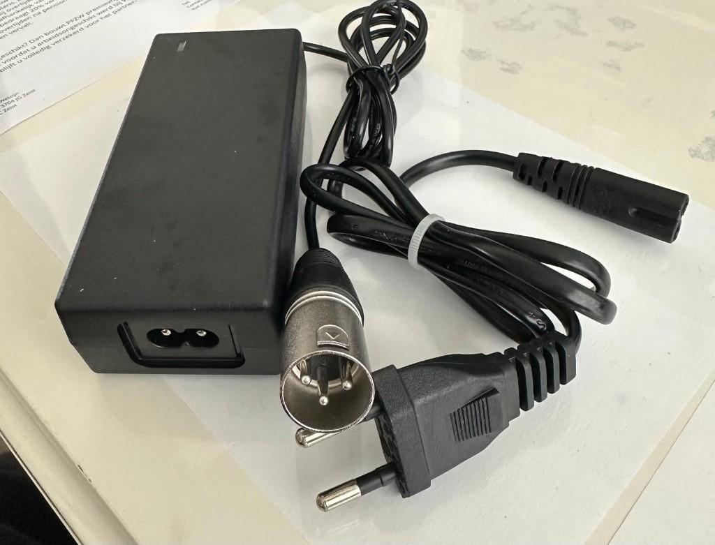 E-Fiets Oplader 42V 2A, Ophalen, Nieuw