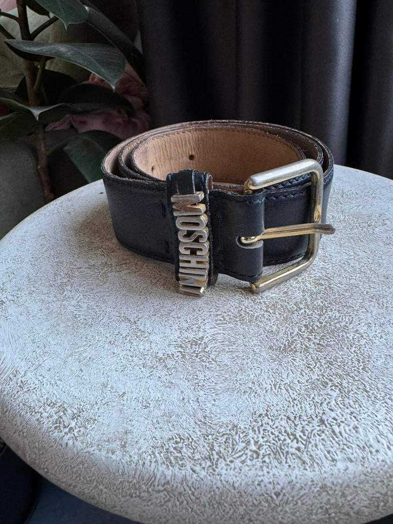 Vintage MOSCHINO leren riem jaren 90 – donkerblauw met  logo, Verzenden, Zo goed als nieuw, Overige kleuren