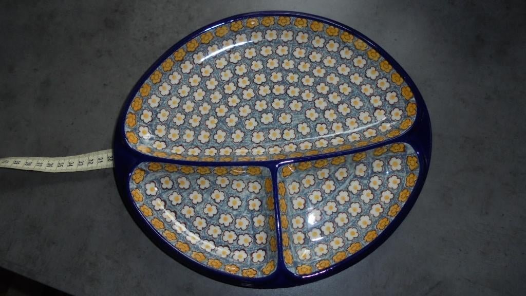 nieuw pools keramiek BUNZLAU 3 vak schaal/bord 28,5x25cm, Keramiek, Nieuw, Ophalen of Verzenden, Schaal of Schalen