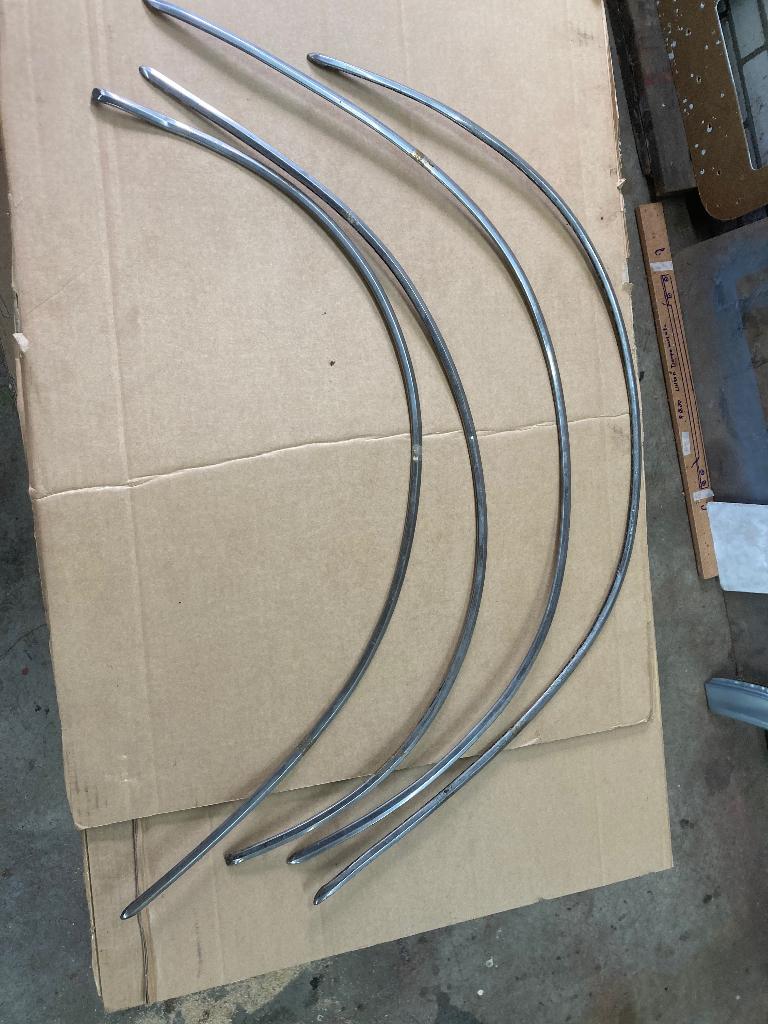 Volvo 164 140 wielscherm randen, Ophalen, Gebruikt, Volvo, Spatbord