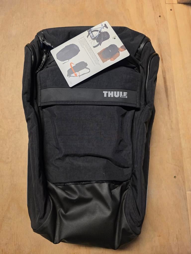 Thule Paramount Hybrid Pannier 26L – Fietstas & Rugzak, Fietsen en Brommers, Fietsaccessoires | Fietstassen, Ophalen of Verzenden