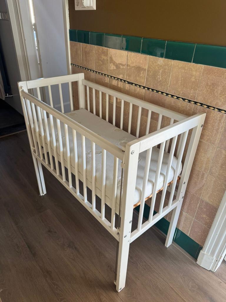 Petite Amélie Co-sleeper/Wieg - Zo goed als nieuw, Ophalen, Zo goed als nieuw, Wieg