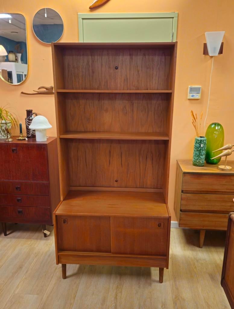 Vintage Deens Teak Highboard Boekenkast Schuifdeuren Kast, Huis en Inrichting, Ophalen, Deens design, Vintage, Mid-century modern