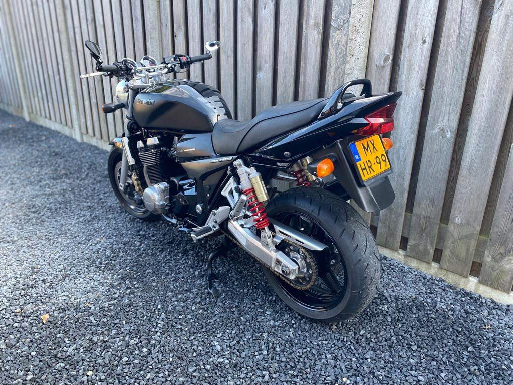 Suzuki Tour GSX 1400 Black Edition 106PK! Nette Staat, Motoren, Motoren | Suzuki, Garage Osseveld, Bedrijf, Info@garageosseveld.nl