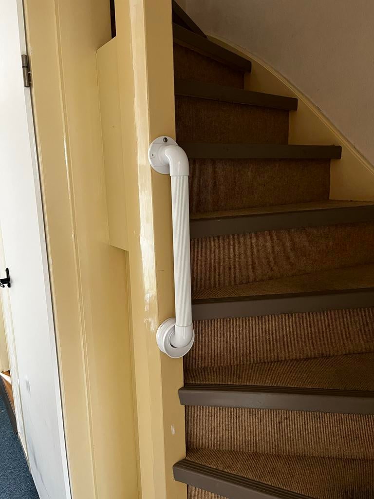 Handgrepen voor trap en douche, Ophalen, Zo goed als nieuw