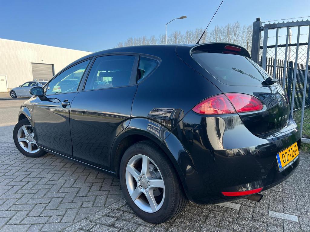 Seat Leon 1.6 2007 Airco Elektr Ramen N.A.P, Stof, 4 cilinders, Leon, Zwart