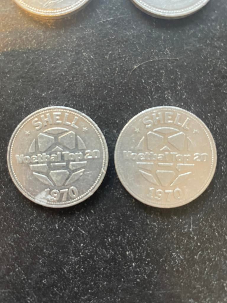 Voetbal munten 20 stuks. 1970. Johan Cruijff enz enz, Maat XL, Ophalen, Overige typen