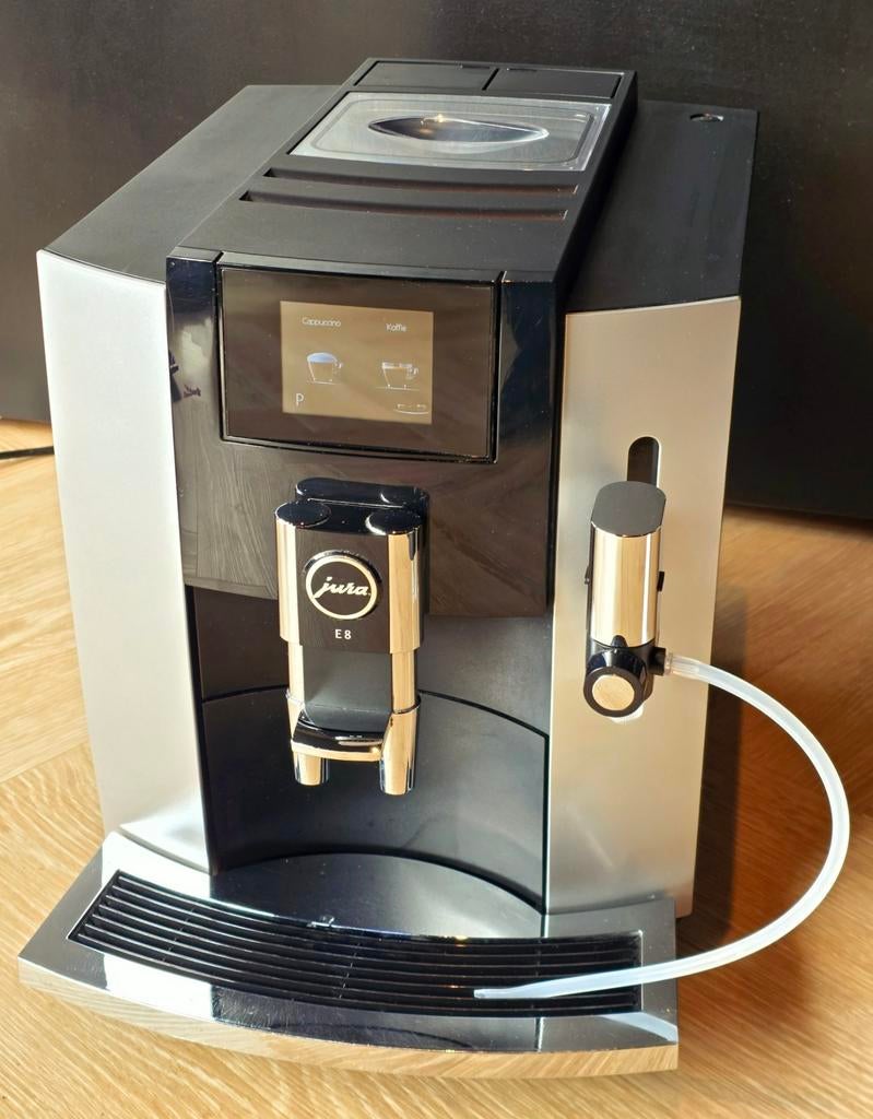 JURA E8 Touch - refurbished - 6 maanden garantie, Witgoed en Apparatuur, Koffiezetapparaten, Zo goed als nieuw, Gemalen koffie
