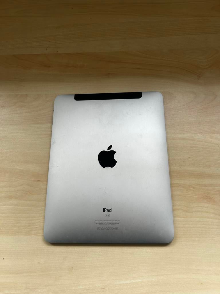 Apple iPad 1e Generatie A1337 zilvergrijs, Computers en Software, Apple iPads, 10 inch, Apple iPad, Ophalen of Verzenden, Niet werkend