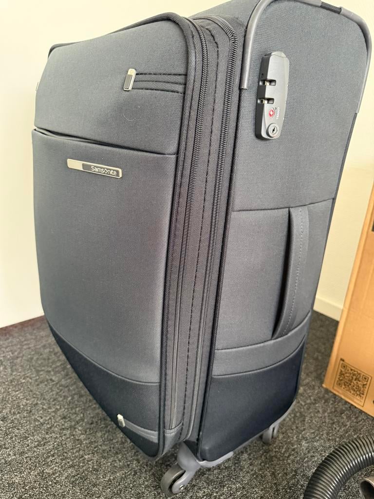 Spinner Samsonite Super Lihgt, Ophalen of Verzenden, Zo goed als nieuw, Hard kunststof