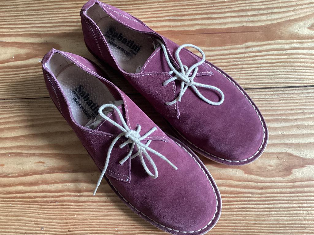 Mt 39 Sabatini oud roze suède leren veter schoenen spekzool, Schoenen met lage hakken, Ophalen of Verzenden, Zo goed als nieuw