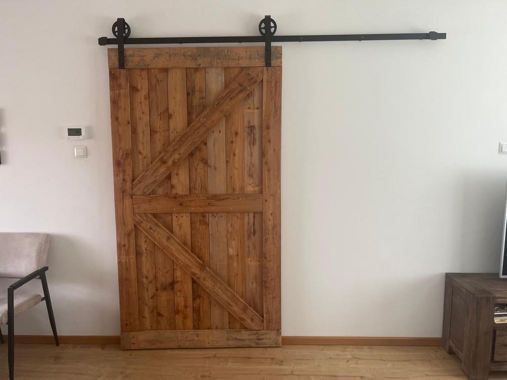Barndoor schuifdeur van hout, incl rail, Doe-het-zelf en Verbouw, Deuren en Horren, Ophalen, Gebruikt, 120 cm of meer, Binnendeur