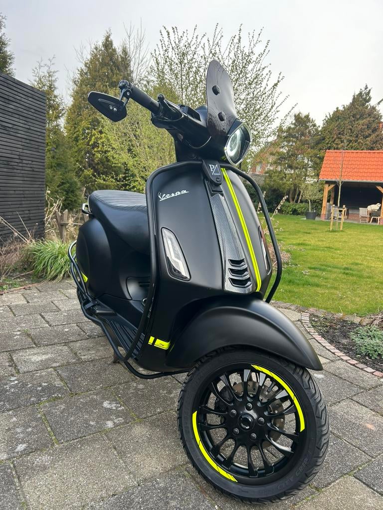 Full option vespa sprint 6-2022 Iget E5 BROM mat zwart, Ophalen, Zo goed als nieuw, Benzine, Vespa S