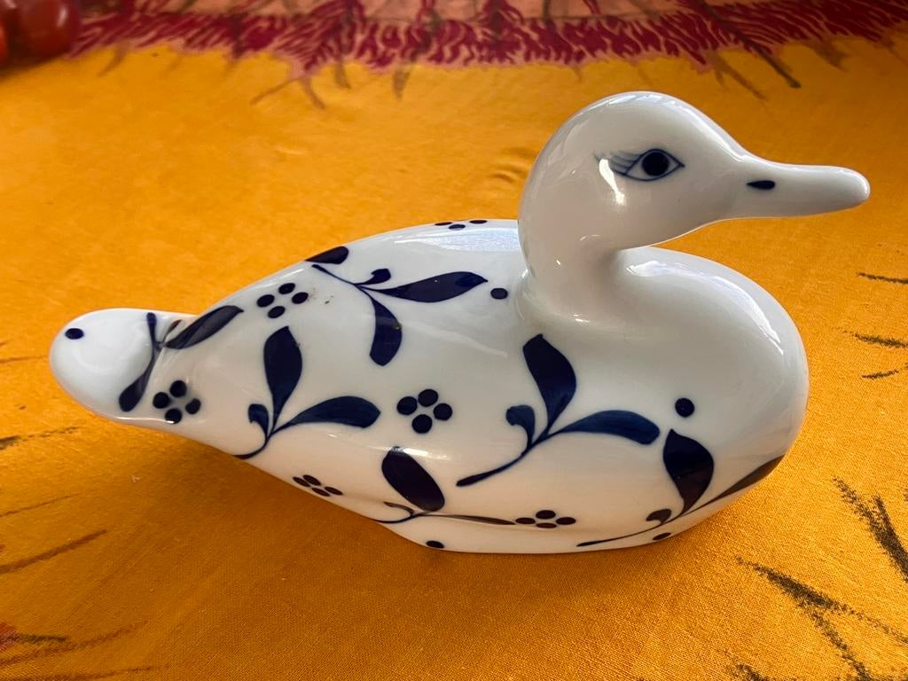 GALLO: porseleinen eend met blauwe decoratie, Ophalen of Verzenden, Zo goed als nieuw, Dier