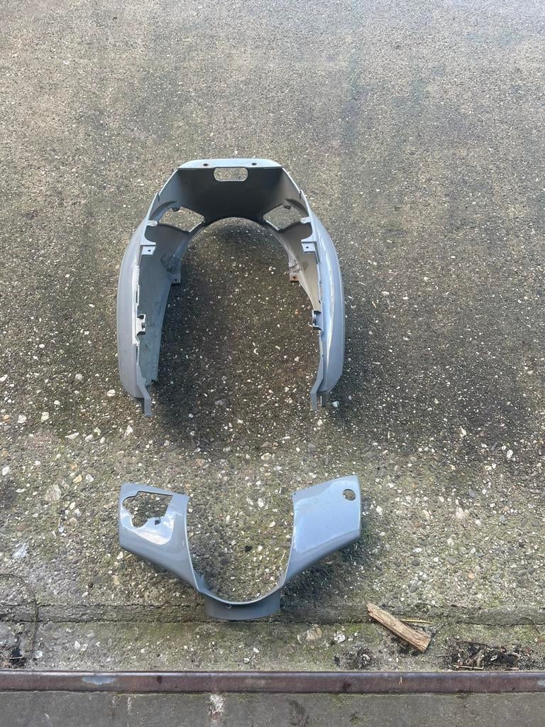 Zip achterkap en stuurkap nardo grey, Ophalen