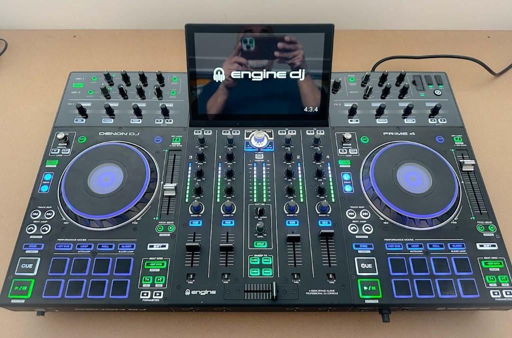 Denon DJ Prime 4 all-in-one standalone 4-deck DJ-system, Muziek en Instrumenten, Dj-sets en Draaitafels, Ophalen, Zo goed als nieuw