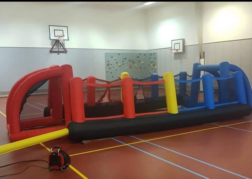 Pannakooi voetbalkooi opblaasbaar met blower. 7x4 meter, Ophalen of Verzenden, Zo goed als nieuw