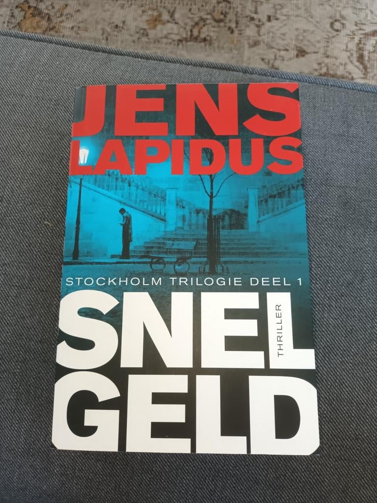 Jens Lapidus - Snel Geld (Stockholm Trilogie Deel 1), Boeken, Ophalen of Verzenden, Zo goed als nieuw, Scandinavië, Jens Lapidus