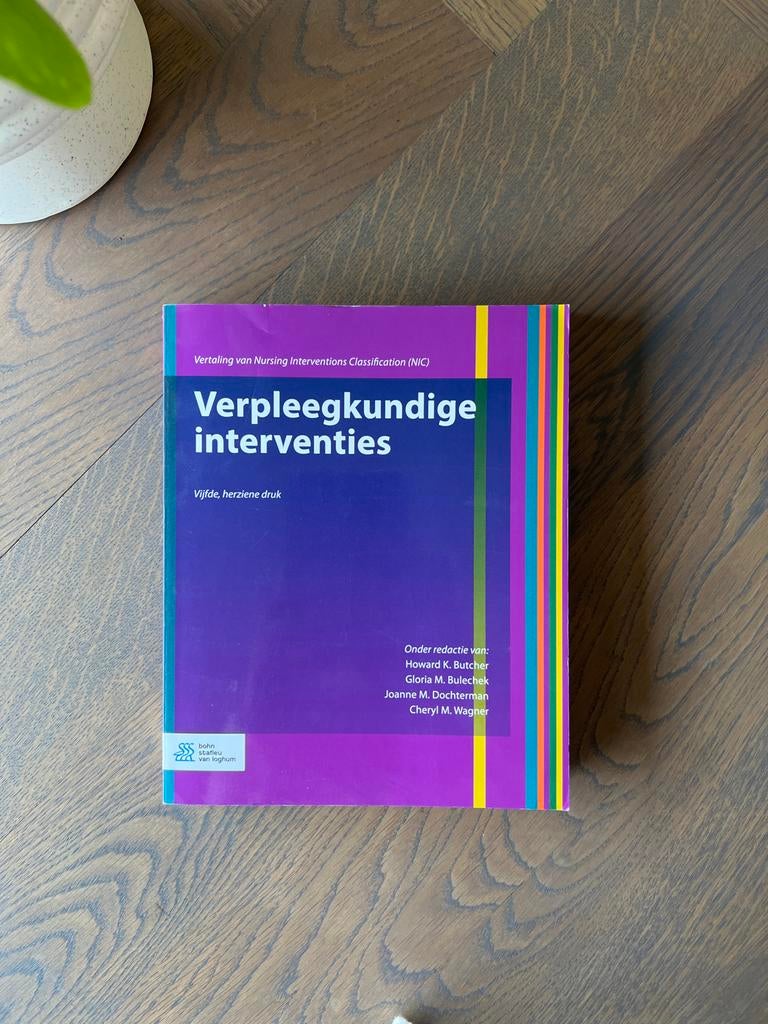 Verpleegkundige interventies - Vijfde, herziene druk, Ophalen of Verzenden, Zo goed als nieuw, HBO