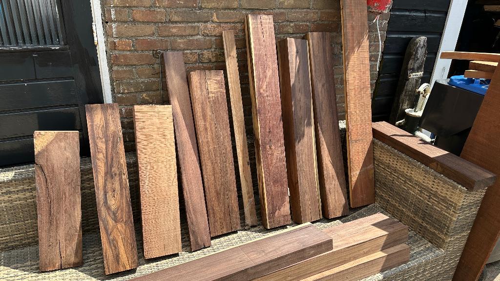 Pallisander (Indisch) en Maple meubelhout,Gitaarhout, Antiek en Kunst, Ophalen