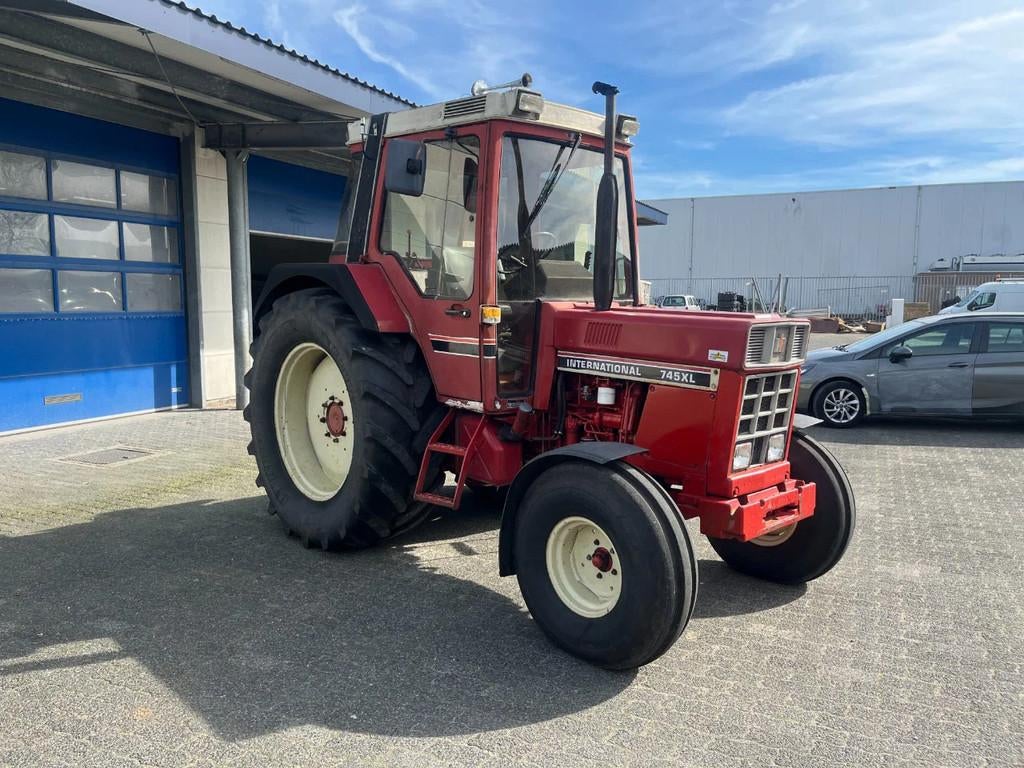 International 745XL Case International MARGE (bj 1984), Overige merken, Gebruikt, Lange Beijerd 6
5431SJ  CUIJK, Koen Arends