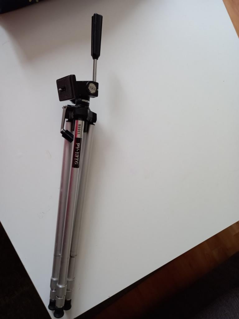 Viola Statief voor camera model PV-13TG, Ophalen, Gebruikt, Minder dan 150 cm, Driepoot