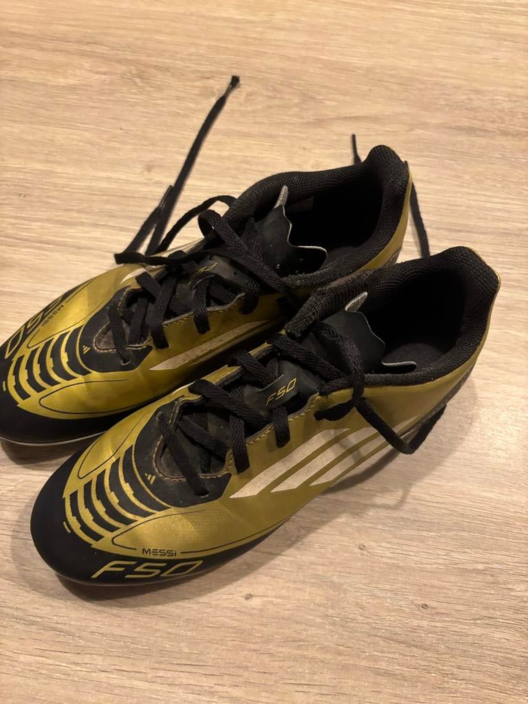 Voetbalschoenen, Adidas F50, maat 38 en maat 40, Ophalen, Gebruikt, Maat XS of kleiner, Schoenen