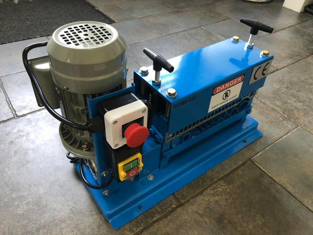 Kabelstripmachine Kabelstripper Pelmachine Draadstripmachine, Doe-het-zelf en Verbouw, Gereedschap | Overige machines, Nieuw, Ophalen