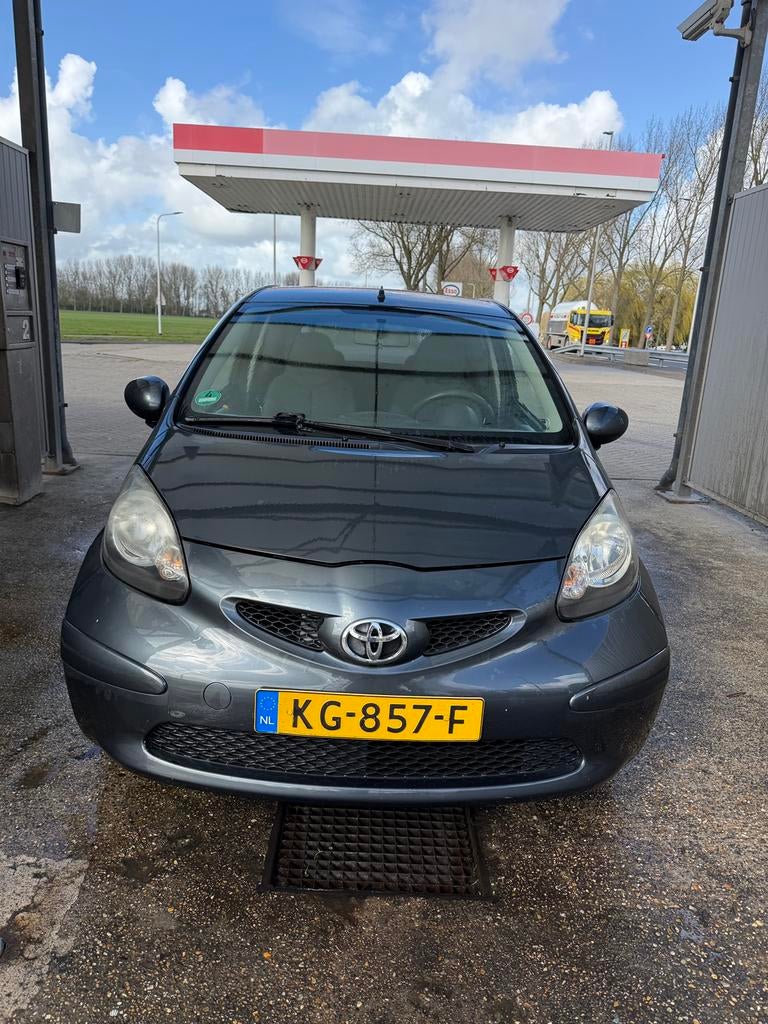Toyota Aygo 1.0 12V Nieuwe APK!, Ophalen, Gebruikt, Toyota