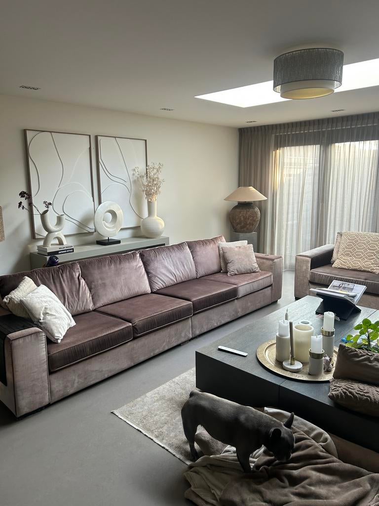 Grote bank in velours stof  Richmond Eric Kuster Style, Huis en Inrichting, Banken | Complete zithoeken, Ophalen of Verzenden