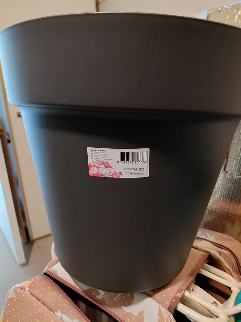 Grote zwarte bloempot, kunststof, Ophalen, Kunststof, 40 cm of meer, Rond