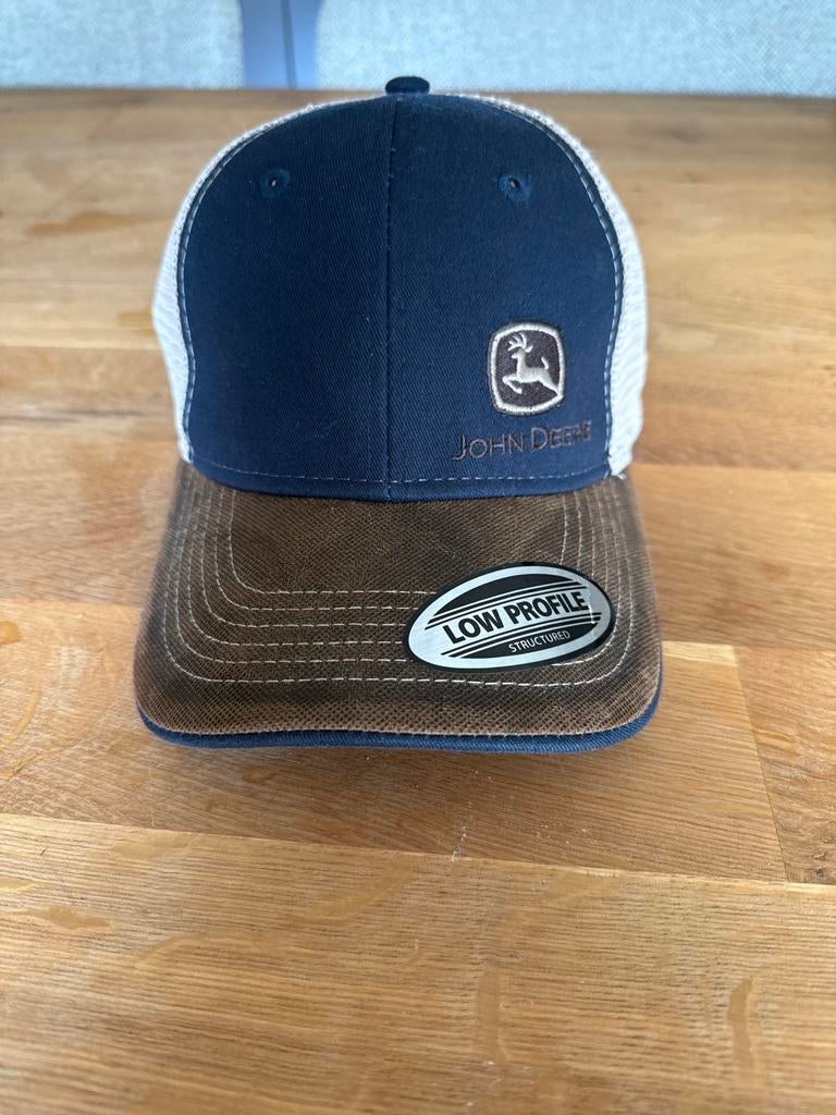 Nieuwe John Deere Pet - Low Profile Structured, Ophalen of Verzenden, Nieuw, One size fits all, Pet