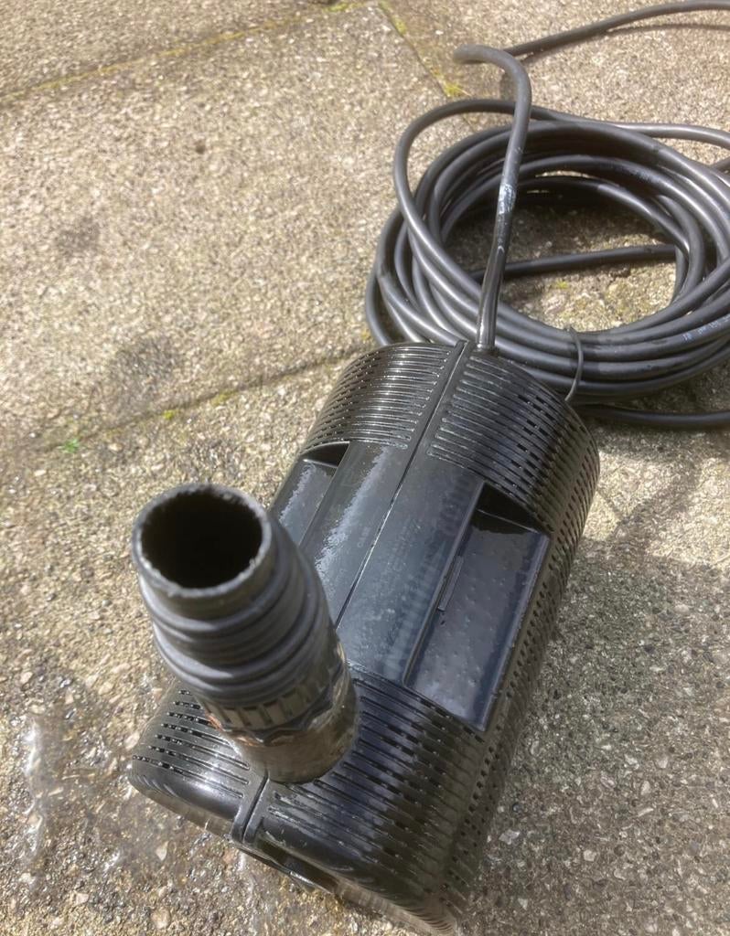 Vijverpomp OASE Nautilus type 8000., Tuin en Terras, Vijver-toebehoren, Ophalen, Gebruikt, Vijverpomp