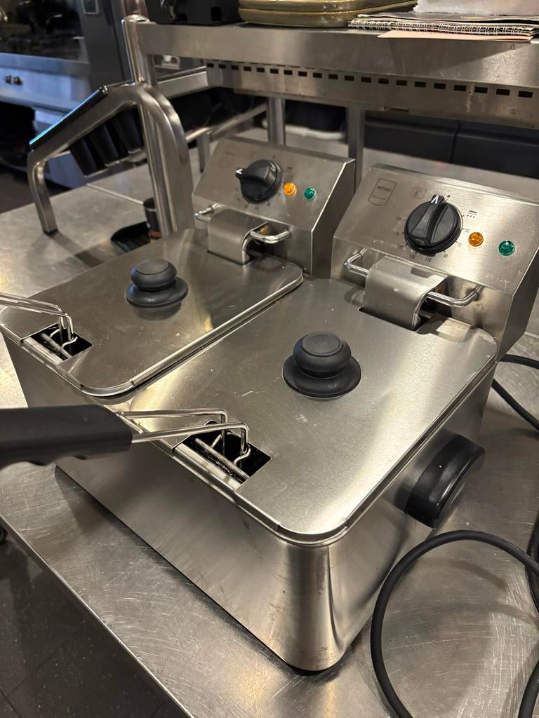 Dubbele frituurpan horeca kwaliteit, Witgoed en Apparatuur, Frituurpannen, 4 liter of meer, Ophalen, Zo goed als nieuw, Duo-friteuse