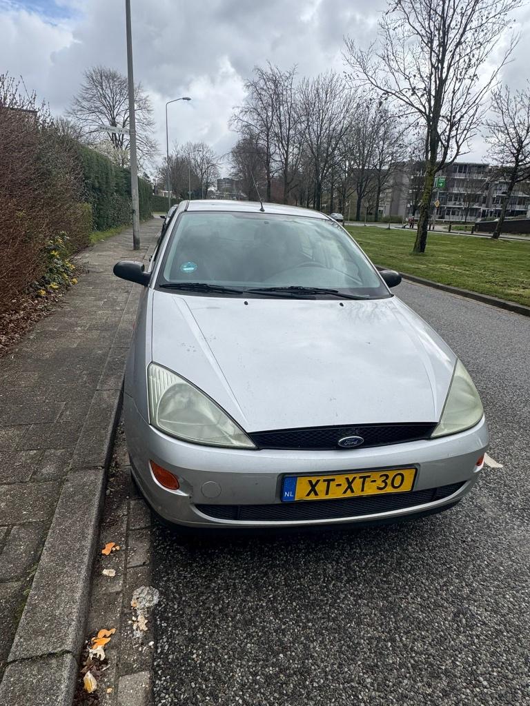 Ford Focus 1.6 1999, Ophalen, Gebruikt, Ford