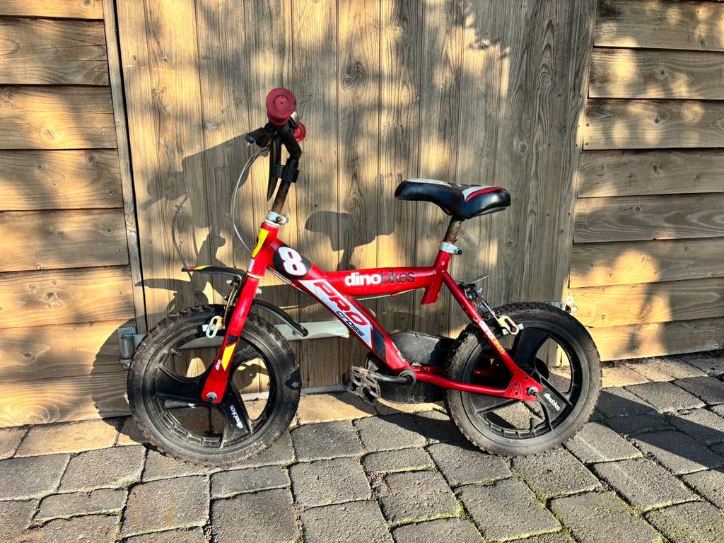 kinder fiets jongens rood zwart, Ophalen of Verzenden, Zo goed als nieuw, 16 tot 20 inch